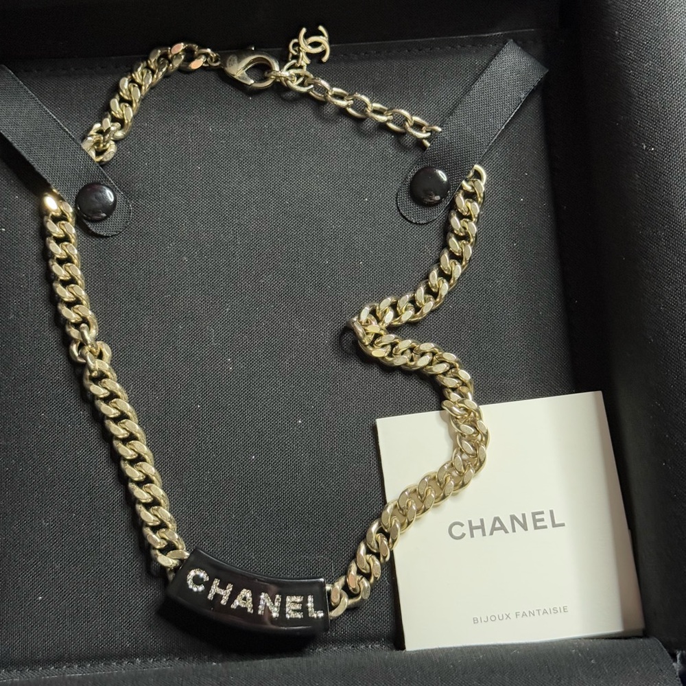 BEAUTIFUL CHANEL NECKLACE😍